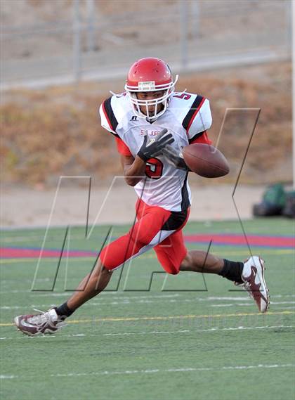 Thumbnail 3 in San Juan vs. Valley Christian photogallery.
