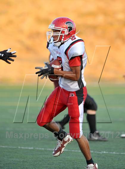Thumbnail 1 in San Juan vs. Valley Christian photogallery.