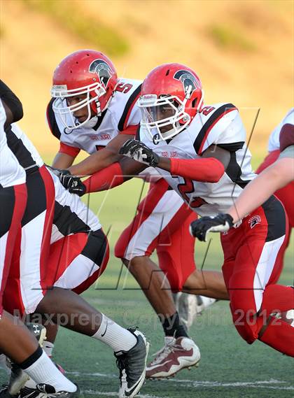 Thumbnail 2 in San Juan vs. Valley Christian photogallery.