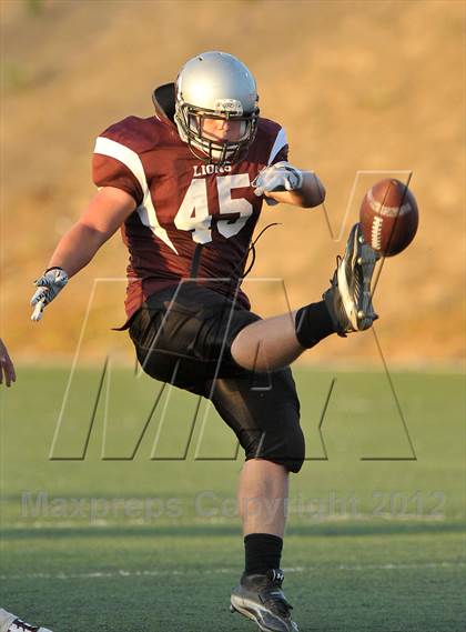 Thumbnail 1 in San Juan vs. Valley Christian photogallery.