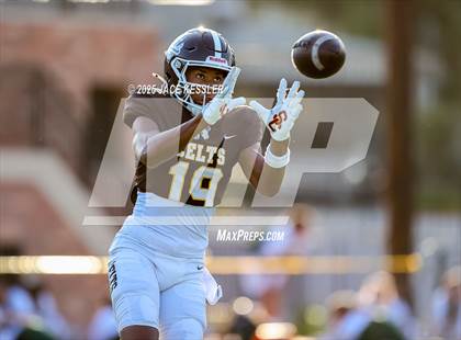 Thumbnail 3 in Canyon @ Crespi photogallery.