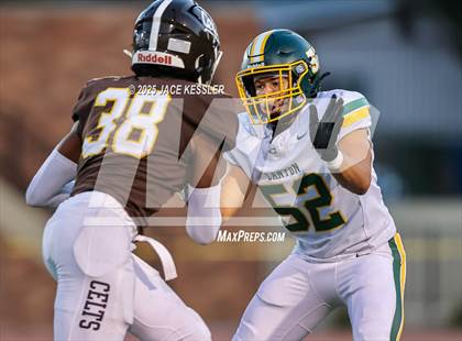 Thumbnail 2 in Canyon @ Crespi photogallery.