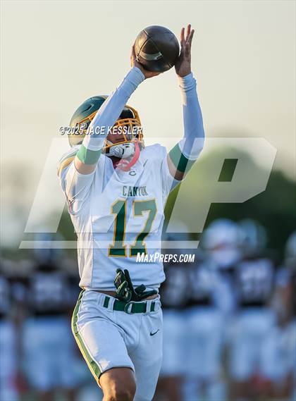 Thumbnail 3 in Canyon @ Crespi photogallery.