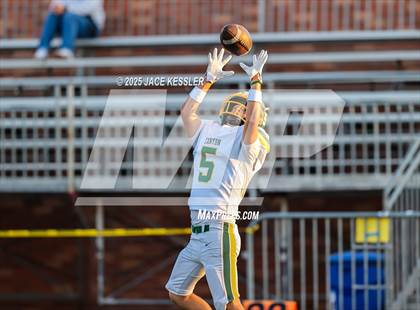 Thumbnail 2 in Canyon @ Crespi photogallery.