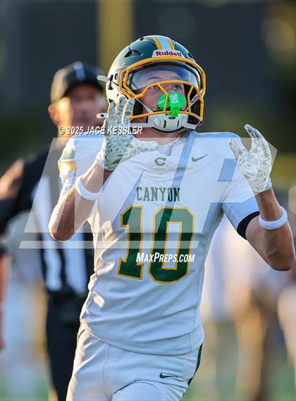 Thumbnail 2 in Canyon @ Crespi photogallery.