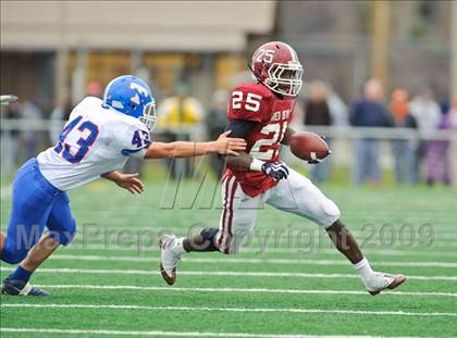 Thumbnail 2 in Bradford v. Tremper (WIAA D1 Playoffs) photogallery.