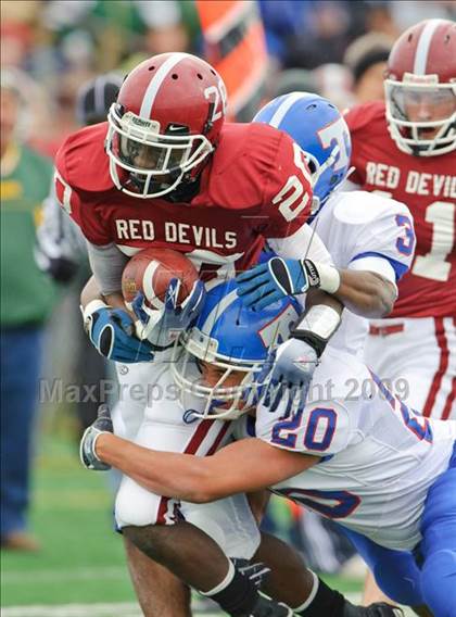 Thumbnail 1 in Bradford v. Tremper (WIAA D1 Playoffs) photogallery.
