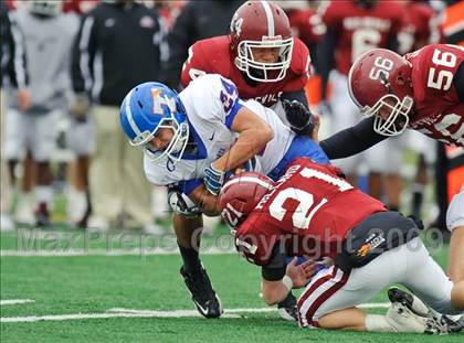 Thumbnail 3 in Bradford v. Tremper (WIAA D1 Playoffs) photogallery.