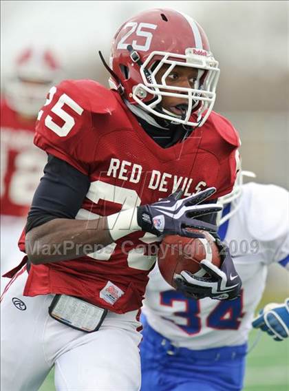 Thumbnail 3 in Bradford v. Tremper (WIAA D1 Playoffs) photogallery.