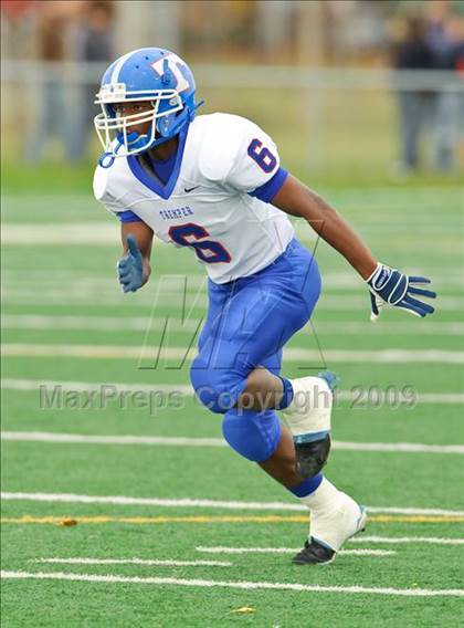 Thumbnail 3 in Bradford v. Tremper (WIAA D1 Playoffs) photogallery.