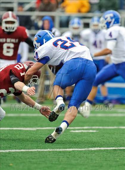 Thumbnail 2 in Bradford v. Tremper (WIAA D1 Playoffs) photogallery.