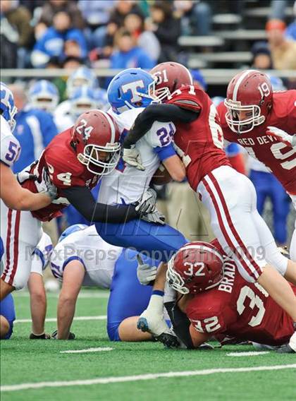 Thumbnail 3 in Bradford v. Tremper (WIAA D1 Playoffs) photogallery.