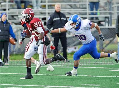 Thumbnail 2 in Bradford v. Tremper (WIAA D1 Playoffs) photogallery.