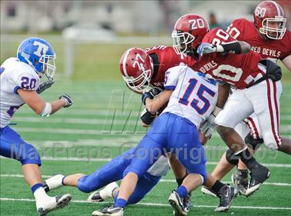 Thumbnail 1 in Bradford v. Tremper (WIAA D1 Playoffs) photogallery.