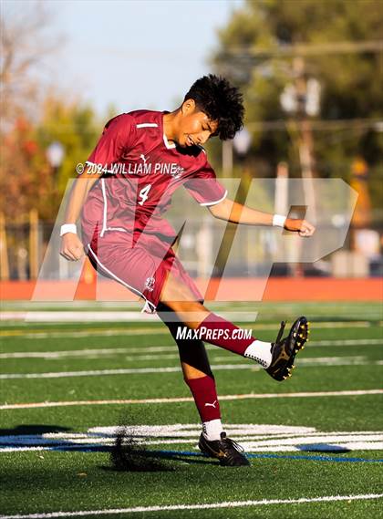 Thumbnail 3 in Newburgh Free Academy @ Kingston (Section 9 Semifinal) photogallery.