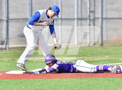 Thumbnail 2 in Sunnyvale vs Alvarado (Krum Invitational) photogallery.