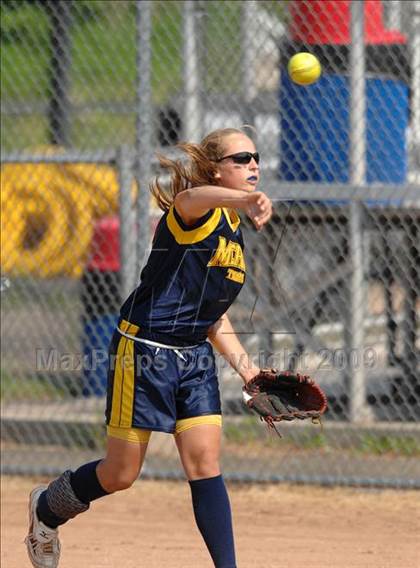 Thumbnail 1 in Fitch vs Mercy (CIAC Class LL Semifinal) photogallery.
