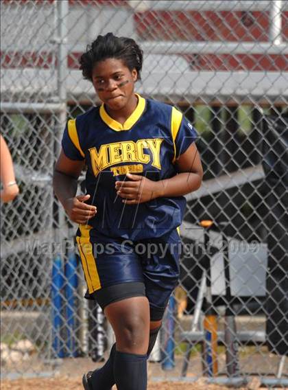 Thumbnail 1 in Fitch vs Mercy (CIAC Class LL Semifinal) photogallery.