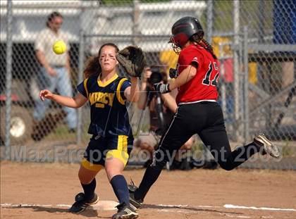 Thumbnail 3 in Fitch vs Mercy (CIAC Class LL Semifinal) photogallery.