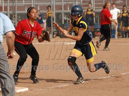 Thumbnail 1 in Fitch vs Mercy (CIAC Class LL Semifinal) photogallery.