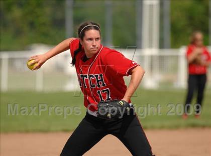 Thumbnail 3 in Fitch vs Mercy (CIAC Class LL Semifinal) photogallery.