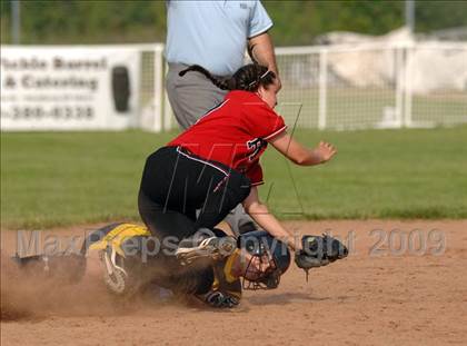 Thumbnail 2 in Fitch vs Mercy (CIAC Class LL Semifinal) photogallery.