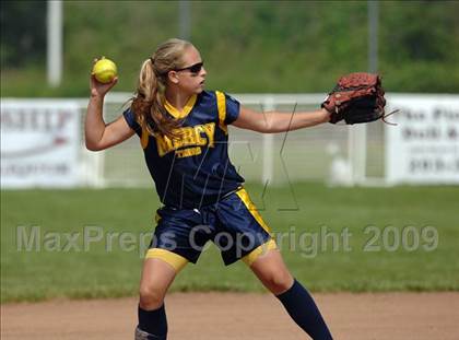 Thumbnail 3 in Fitch vs Mercy (CIAC Class LL Semifinal) photogallery.