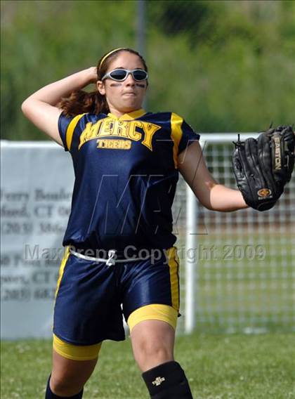 Thumbnail 3 in Fitch vs Mercy (CIAC Class LL Semifinal) photogallery.