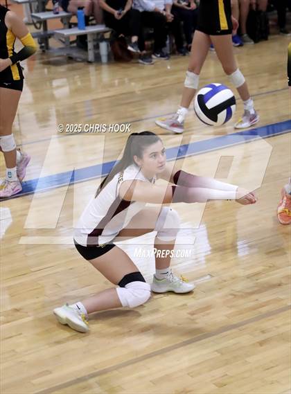 Thumbnail 1 in Salpointe Catholic vs. Canyon del Oro (Lancer Invitational) photogallery.