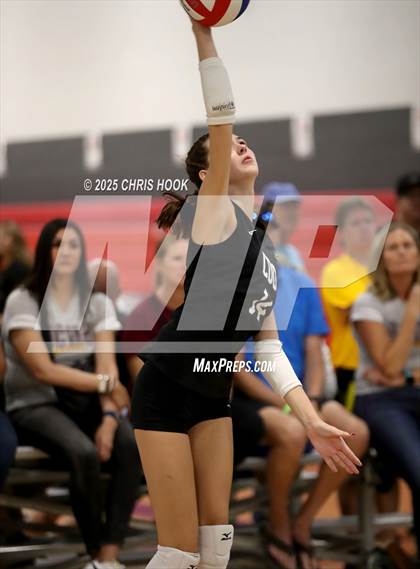 Thumbnail 3 in Salpointe Catholic vs. Canyon del Oro (Lancer Invitational) photogallery.