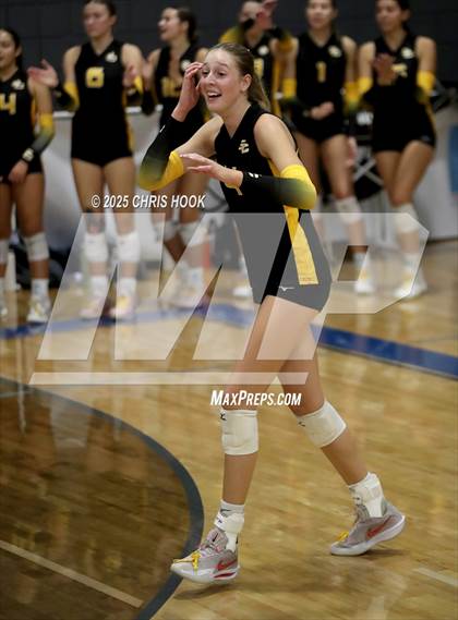 Thumbnail 2 in Salpointe Catholic vs. Canyon del Oro (Lancer Invitational) photogallery.