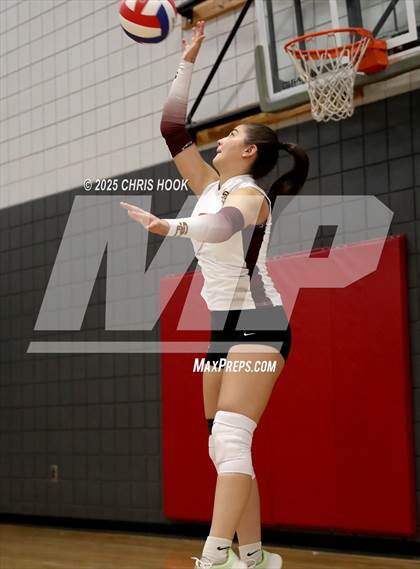 Thumbnail 1 in Salpointe Catholic vs. Canyon del Oro (Lancer Invitational) photogallery.