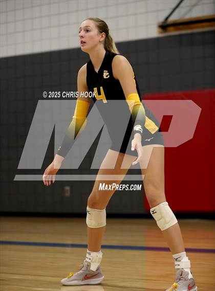 Thumbnail 3 in Salpointe Catholic vs. Canyon del Oro (Lancer Invitational) photogallery.