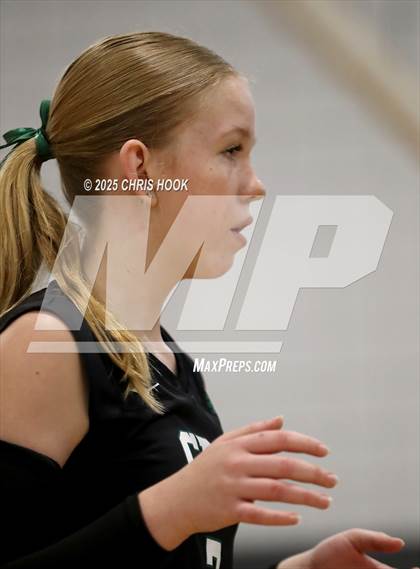 Thumbnail 2 in Salpointe Catholic vs. Canyon del Oro (Lancer Invitational) photogallery.