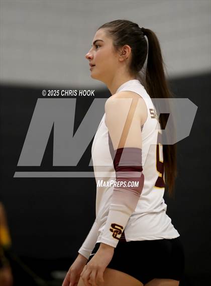 Thumbnail 2 in Salpointe Catholic vs. Canyon del Oro (Lancer Invitational) photogallery.