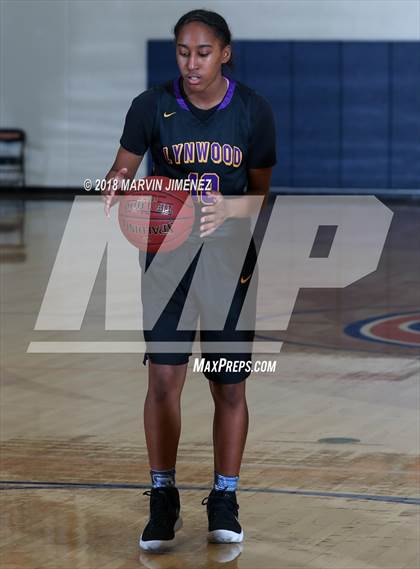 Thumbnail 1 in Lynwood @ Chaminade photogallery.