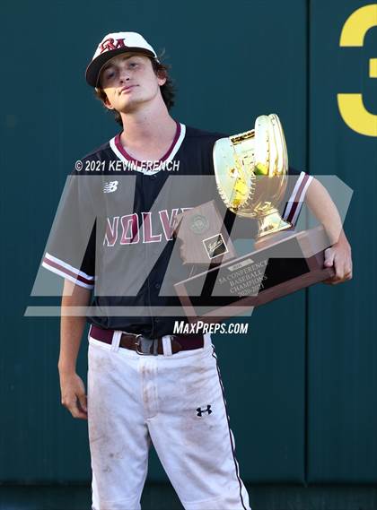 Thumbnail 1 in  Desert Mountain (AIA 5A Final Awards) photogallery.
