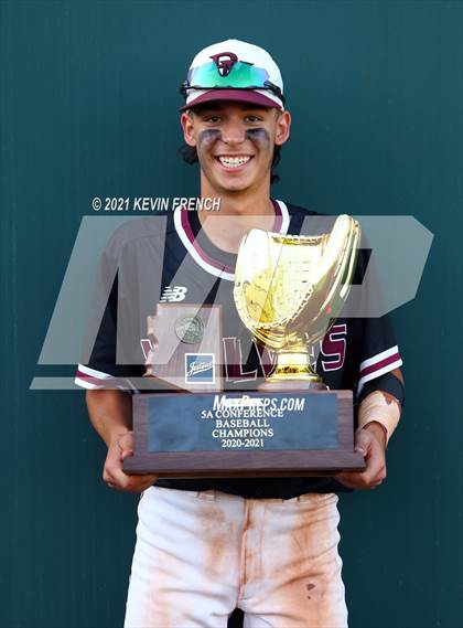 Thumbnail 1 in  Desert Mountain (AIA 5A Final Awards) photogallery.