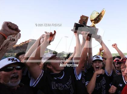Thumbnail 3 in  Desert Mountain (AIA 5A Final Awards) photogallery.