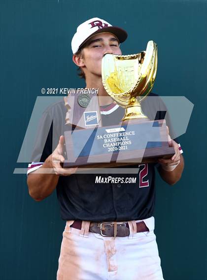 Thumbnail 1 in  Desert Mountain (AIA 5A Final Awards) photogallery.