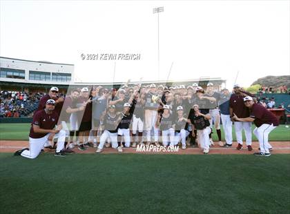 Thumbnail 3 in  Desert Mountain (AIA 5A Final Awards) photogallery.
