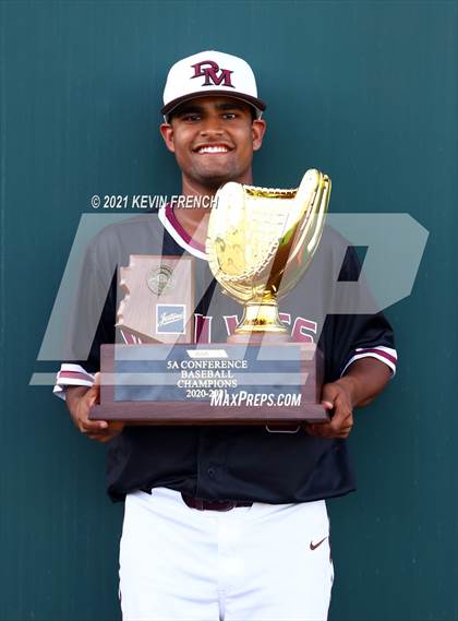 Thumbnail 3 in  Desert Mountain (AIA 5A Final Awards) photogallery.