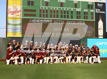 Thumbnail 2 in  Desert Mountain (AIA 5A Final Awards) photogallery.