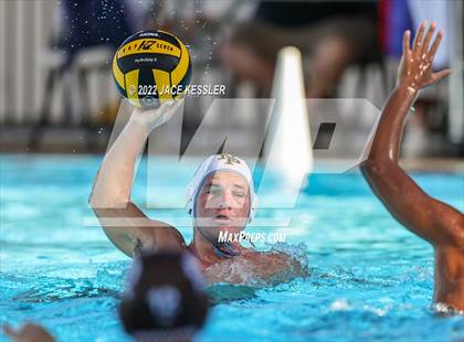 Thumbnail 1 in Newbury Park @ Crespi photogallery.