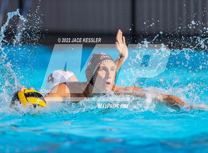 Thumbnail 1 in Newbury Park @ Crespi photogallery.
