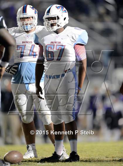 Thumbnail 1 in Dutchtown vs. Zachary (LHSAA Class 5A 2nd Round) photogallery.