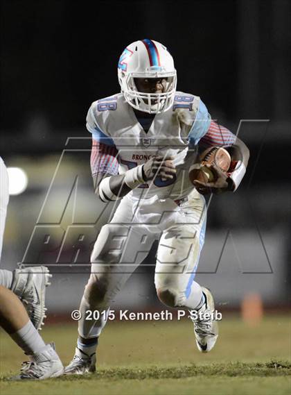 Thumbnail 1 in Dutchtown vs. Zachary (LHSAA Class 5A 2nd Round) photogallery.