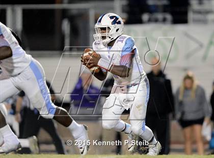 Thumbnail 3 in Dutchtown vs. Zachary (LHSAA Class 5A 2nd Round) photogallery.