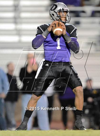 Thumbnail 2 in Dutchtown vs. Zachary (LHSAA Class 5A 2nd Round) photogallery.