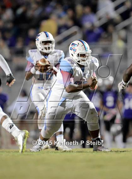 Thumbnail 1 in Dutchtown vs. Zachary (LHSAA Class 5A 2nd Round) photogallery.